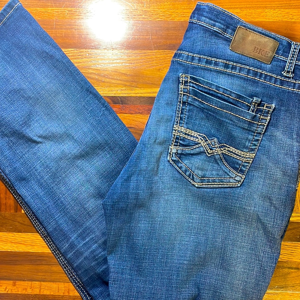 Buckle BKE mens 34x32 Tyler straight fit denim blue jeans EUC